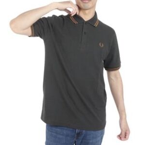 The Fred Perry Shirt M12 Size 40